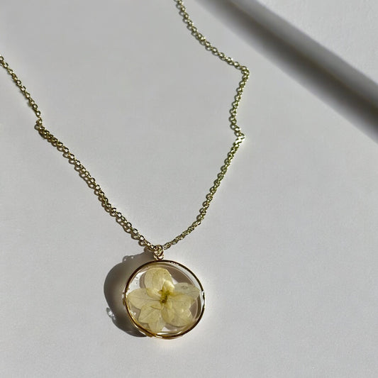 Oak Leaf Hydrangea Round Necklace Gold plated brass 18” chain